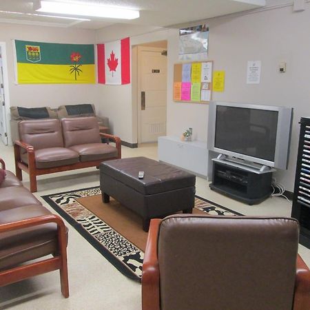 Hostelling International Regina Bagian luar foto